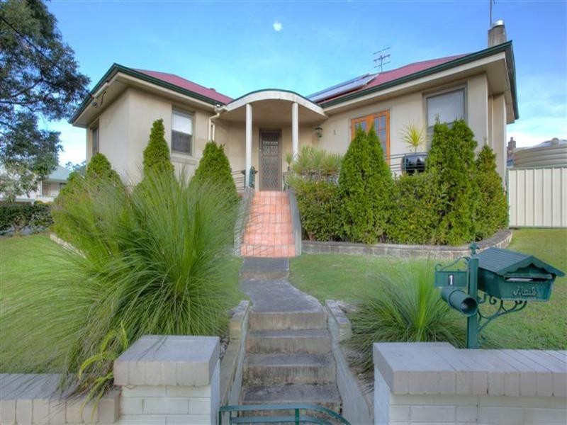 1 Meredith Street, Kotara NSW 2289