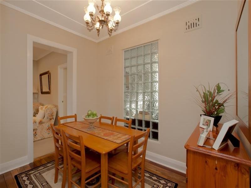 1 Meredith Street, Kotara NSW 2289