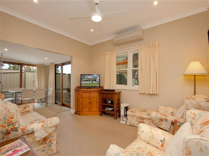 1 Meredith Street, Kotara NSW 2289