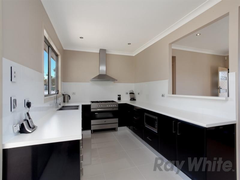 11 Walumbi Avenue, Tingira Heights NSW 2290