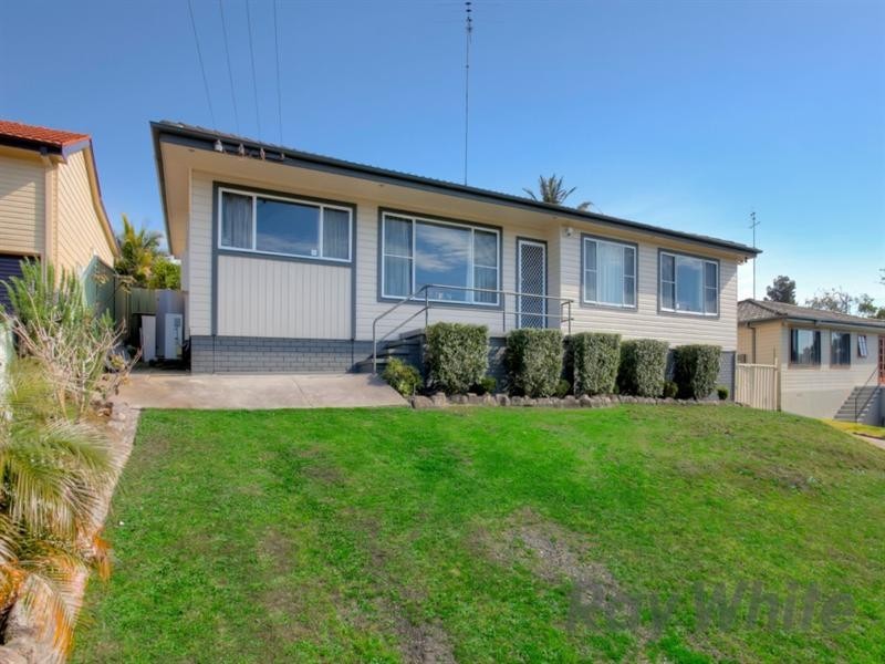 11 Walumbi Avenue, Tingira Heights NSW 2290