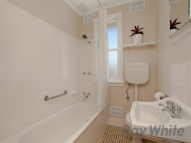 24 Plane Street, Gateshead NSW 2290