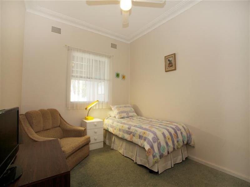 27 Merran Avenue, Charlestown NSW 2290