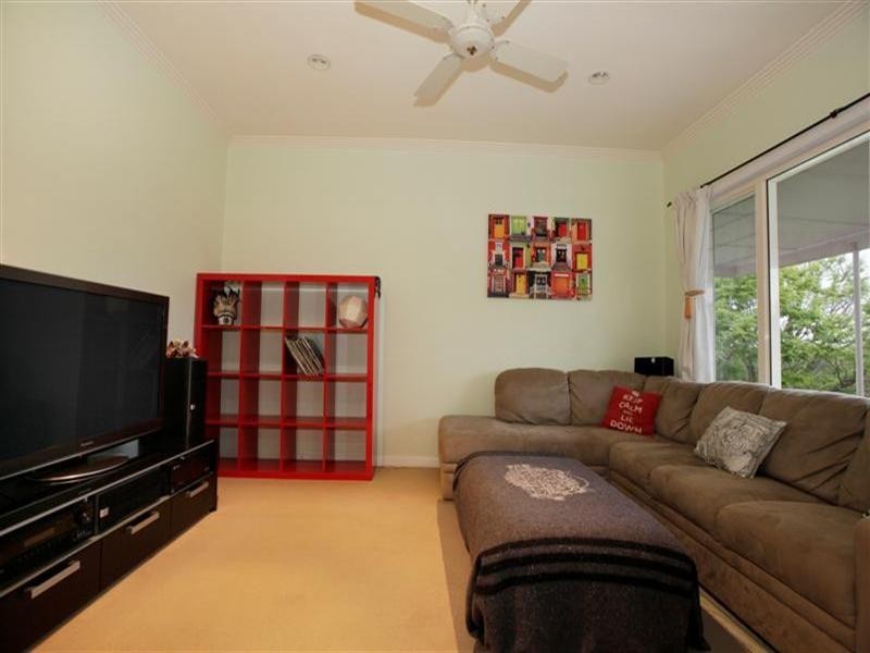 32 Highfields Parade, Highfields NSW 2289