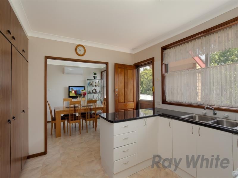 6 Kerry Avenue, Elermore Vale NSW 2287