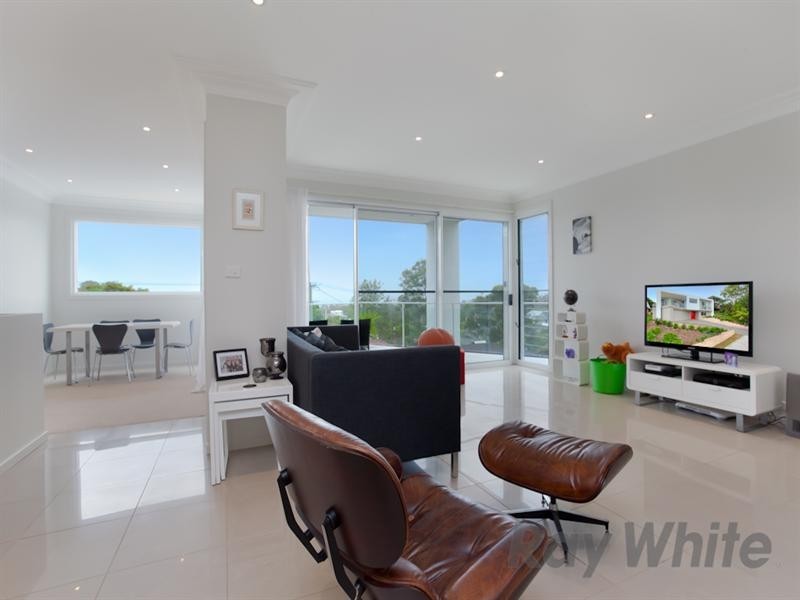 27 Ashford Parade, Merewether Heights NSW 2291