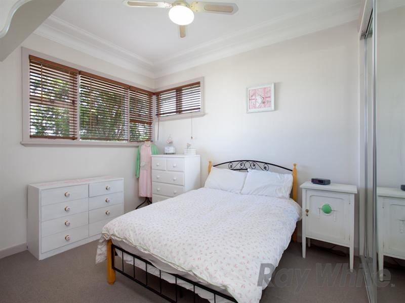 2 Roberts Street, Whitebridge NSW 2290