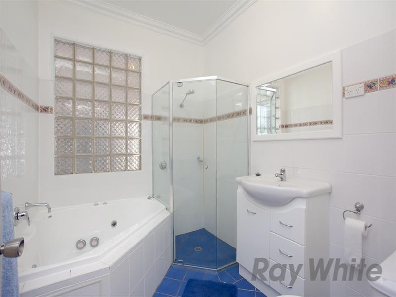 2 Roberts Street, Whitebridge NSW 2290