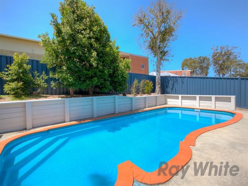 2 Roberts Street, Whitebridge NSW 2290