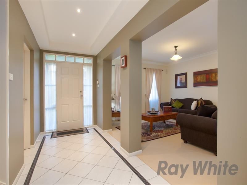 21 Churchill Circuit, Hamilton South NSW 2303