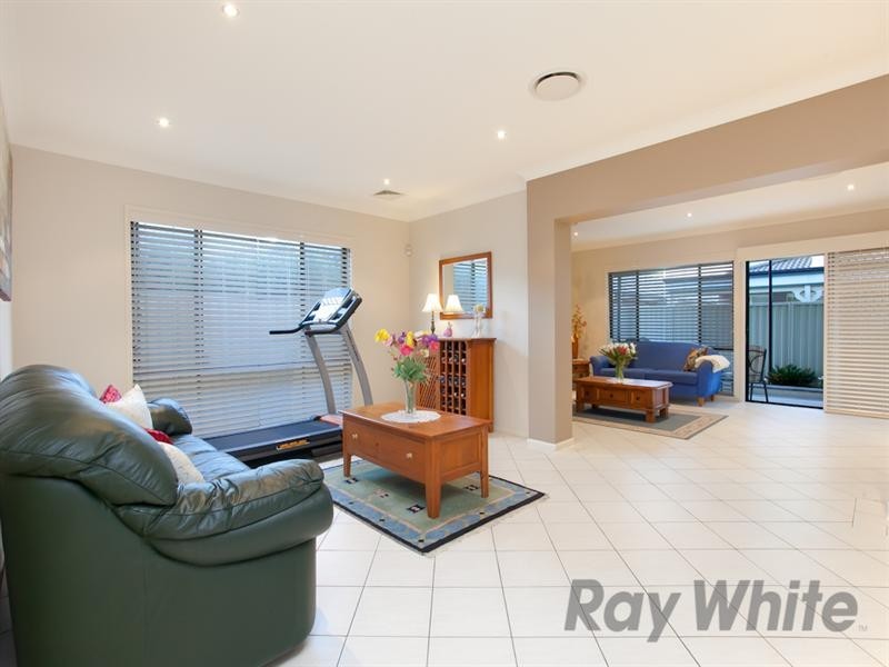 21 Churchill Circuit, Hamilton South NSW 2303