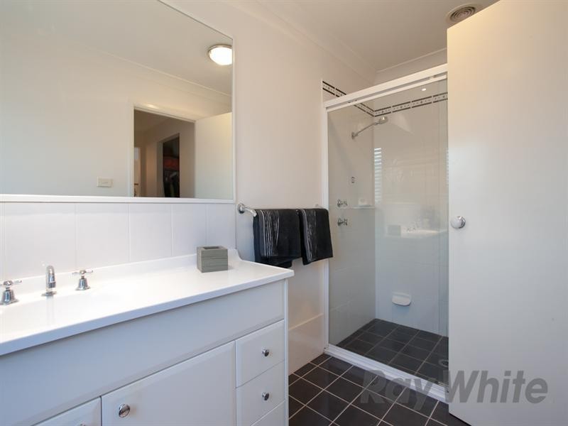 21 Churchill Circuit, Hamilton South NSW 2303