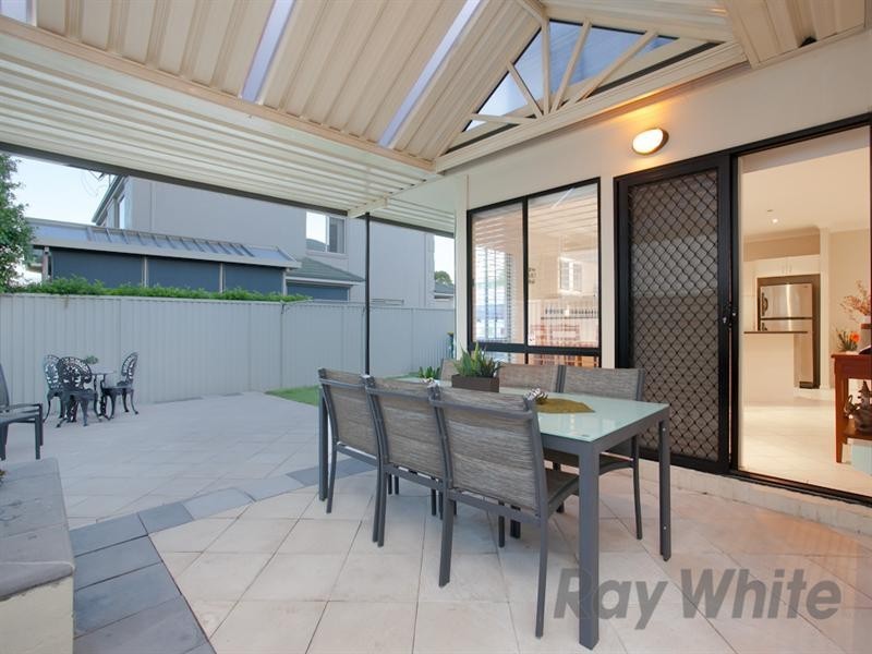 21 Churchill Circuit, Hamilton South NSW 2303