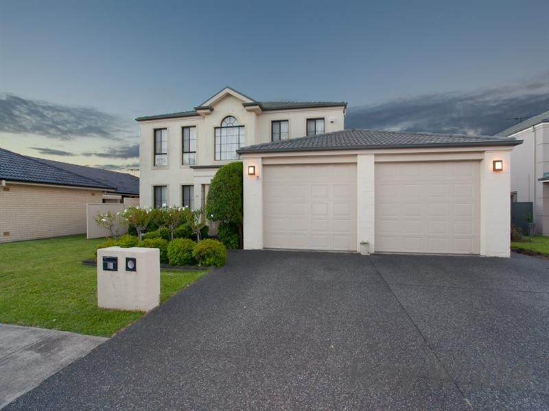 21 Churchill Circuit, Hamilton South NSW 2303