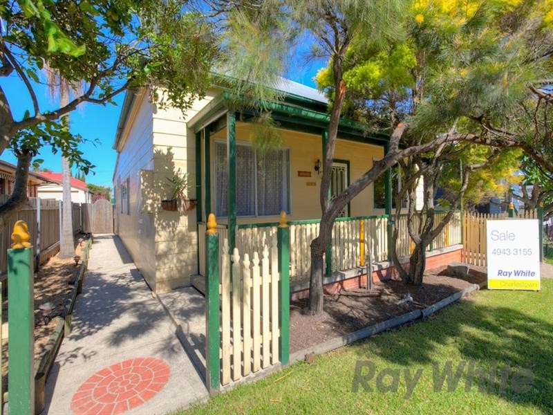 8 Bala Road, Adamstown NSW 2289