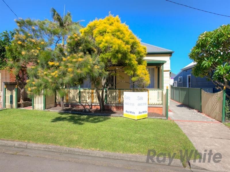 8 Bala Road, Adamstown NSW 2289