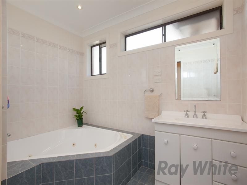 11 Nedlands Street, Rankin Park NSW 2287
