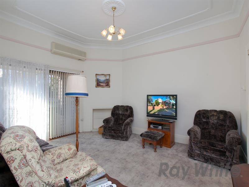 3 Cleary Street, Hamilton NSW 2303