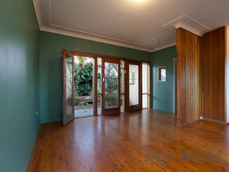 3 Roberts Street, Whitebridge NSW 2290