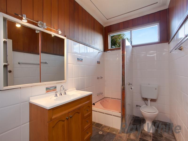 3 Roberts Street, Whitebridge NSW 2290
