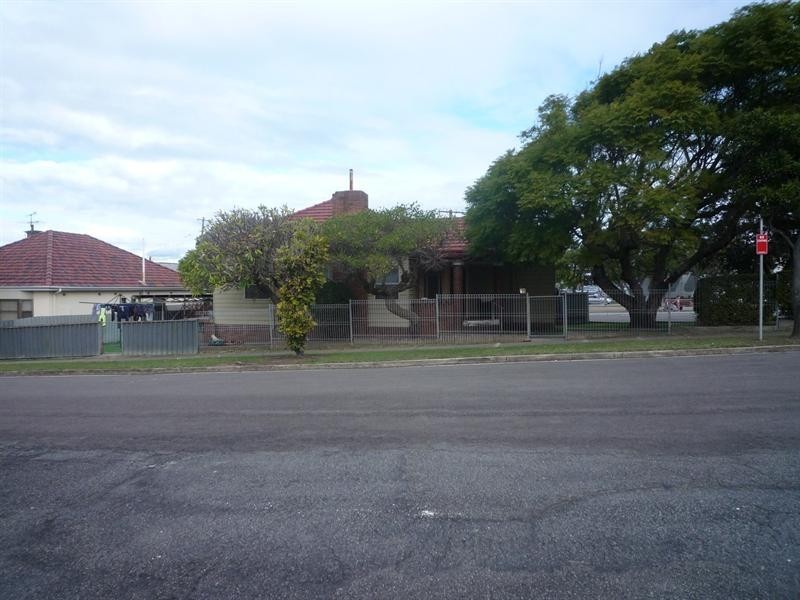 5 Ellis Road, Waratah NSW 2298