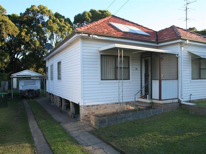 20 Cowper Avenue, Charlestown NSW 2290