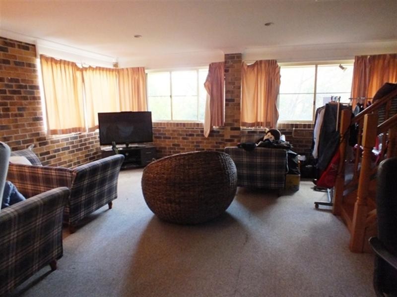 27 Charles Avenue, Goondiwindi QLD 4390