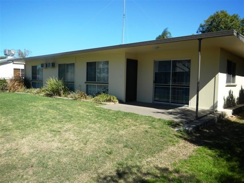 17 Riddle Street, Goondiwindi QLD 4390