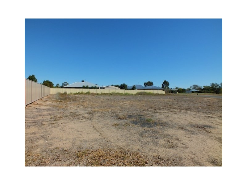 4 Veronica Avenue, Goondiwindi QLD 4390