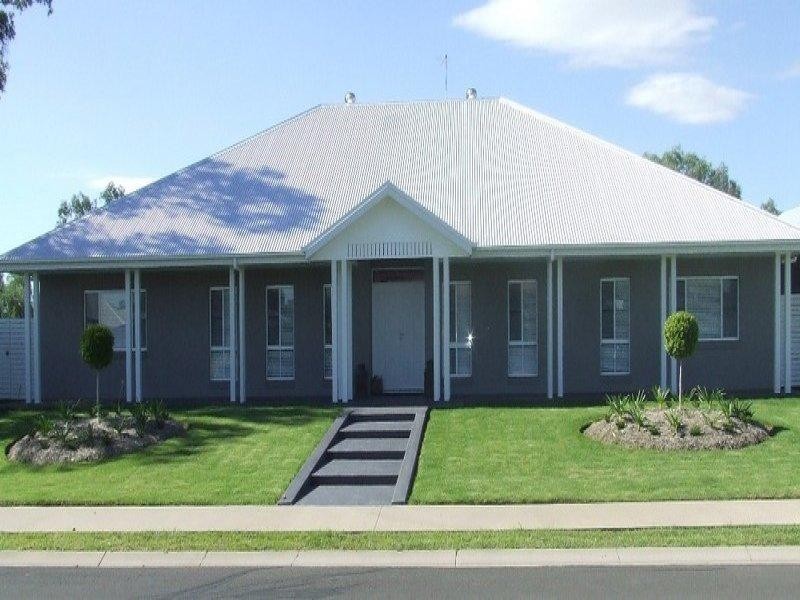 1 Paul Bradley Drive, Goondiwindi QLD 4390