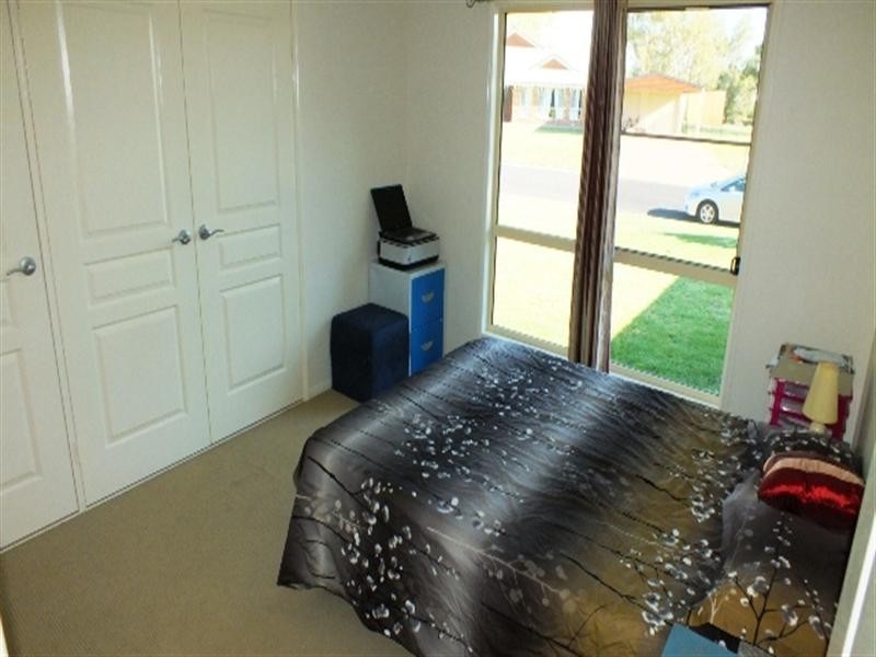 7 James Norman, Goondiwindi QLD 4390