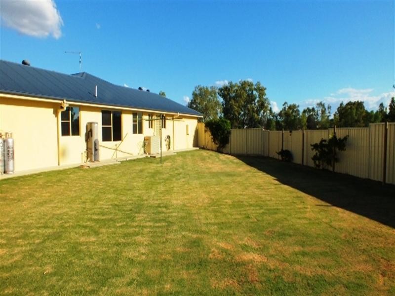 7 James Norman, Goondiwindi QLD 4390