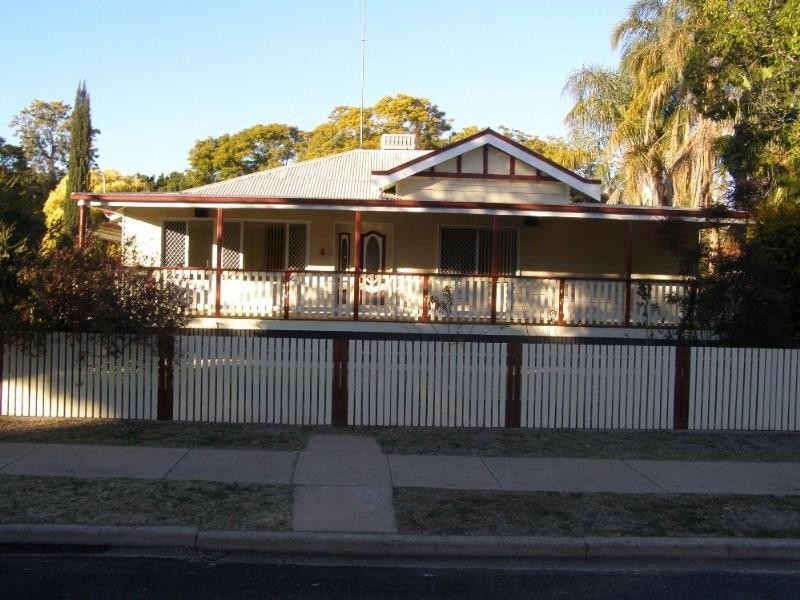 8 Marshall Street, Goondiwindi QLD 4390