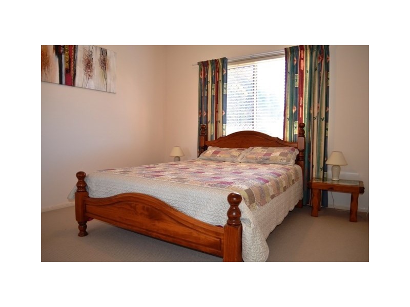 8 Bernborough Place, Goondiwindi QLD 4390