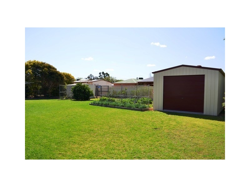 8 Bernborough Place, Goondiwindi QLD 4390