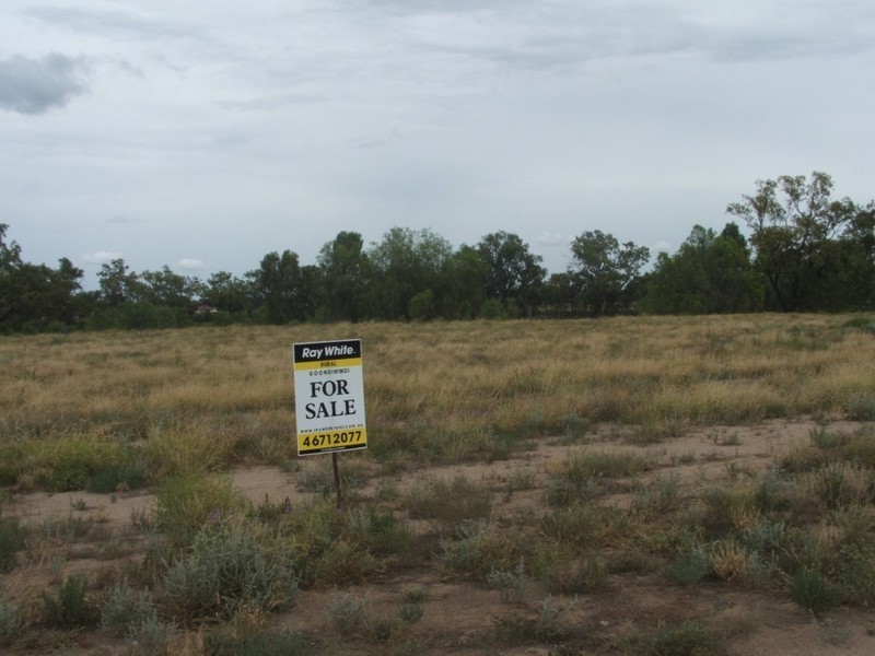 4 Henderson Road, Goondiwindi QLD 4390