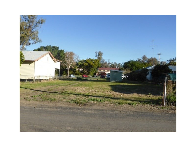 25 Bowen, Goondiwindi QLD 4390