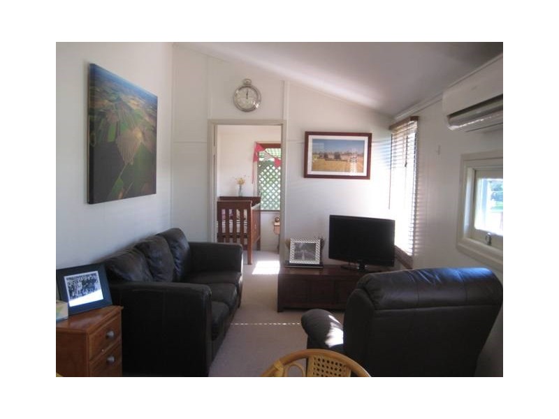 6 Donald Street, Goondiwindi QLD 4390