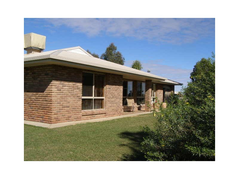 32425 Cunningham Highway, Goondiwindi QLD 4390