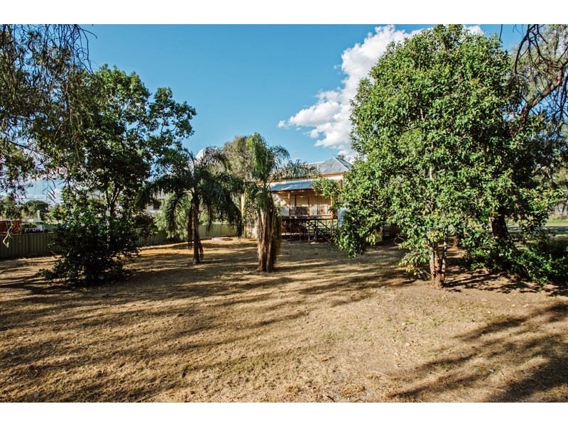42 Brown Street, Boggabilla NSW 2409, Goondiwindi QLD 4390
