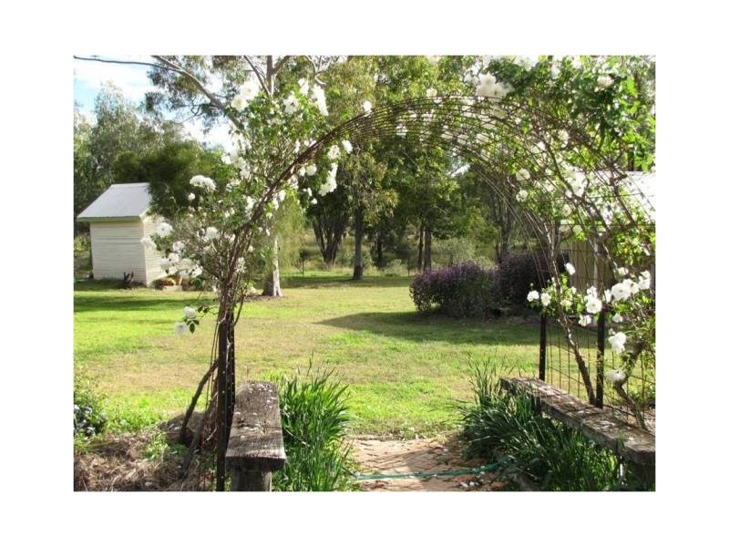 1291 Texas-Yelarbon Road, Texas NSW 4385