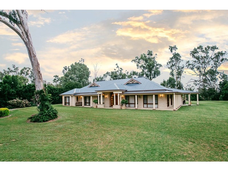 59 Clarkes Road, Goondiwindi QLD 4390