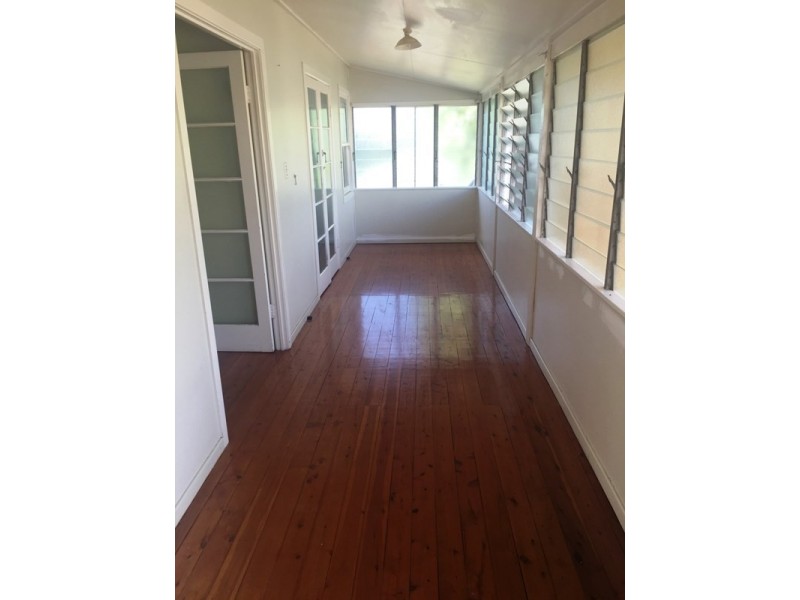 4/3 Brisbane Street, Goondiwindi QLD 4390