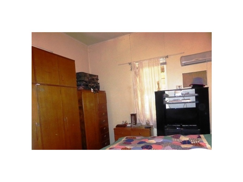 23 Sandhurst Street, Goondiwindi QLD 4390