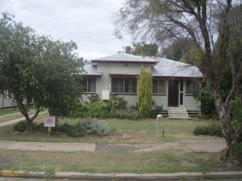 64 Bowen Street, Goondiwindi QLD 4390