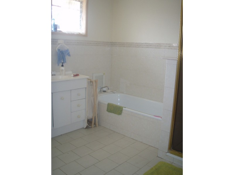 64 Bowen Street, Goondiwindi QLD 4390