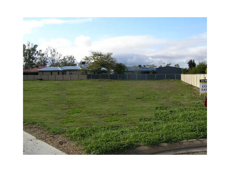 24 Bernborough Place, Goondiwindi QLD 4390
