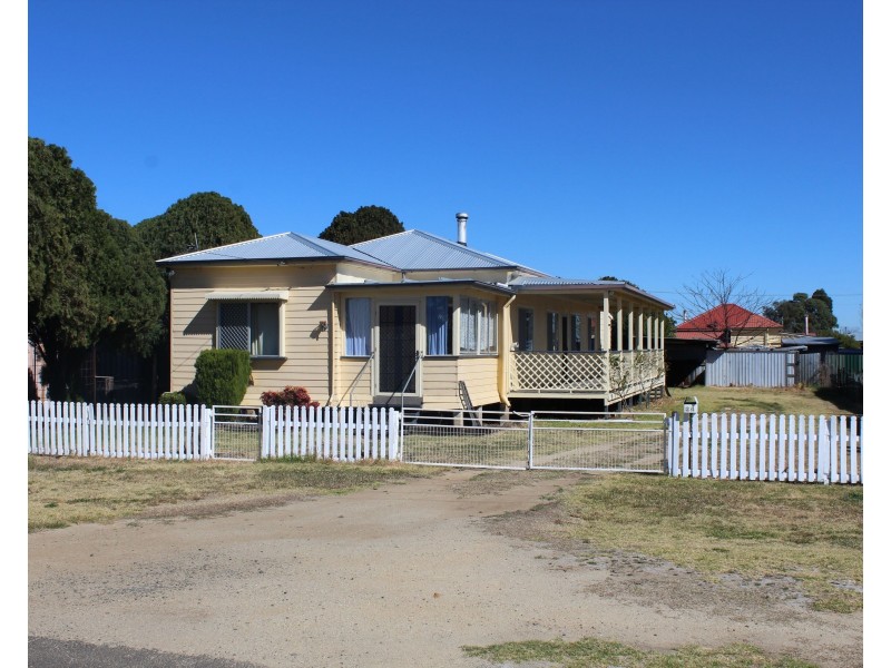 24 Neale, Allora QLD 4362