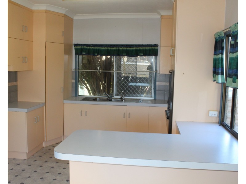 24 Neale, Allora QLD 4362