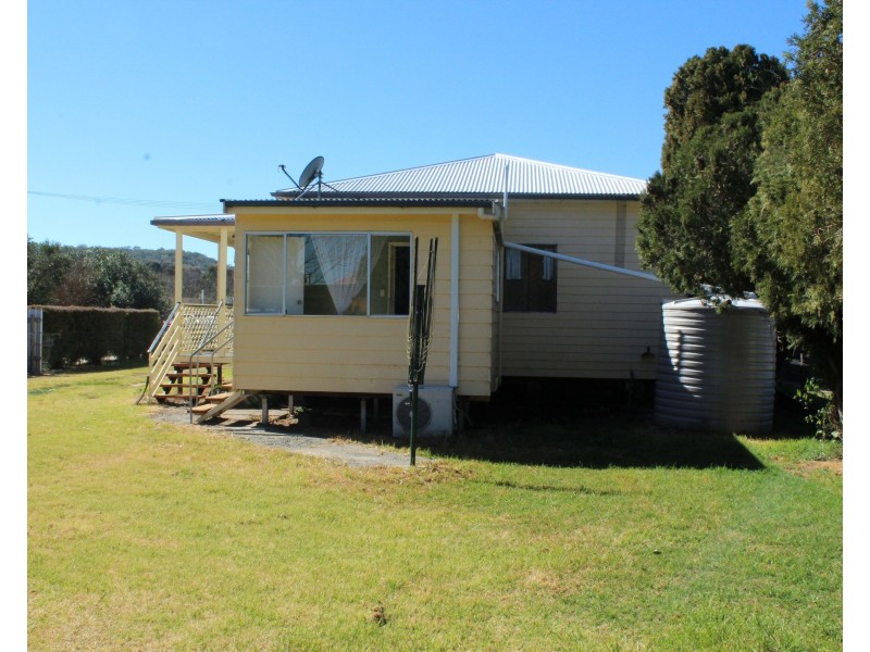 24 Neale, Allora QLD 4362